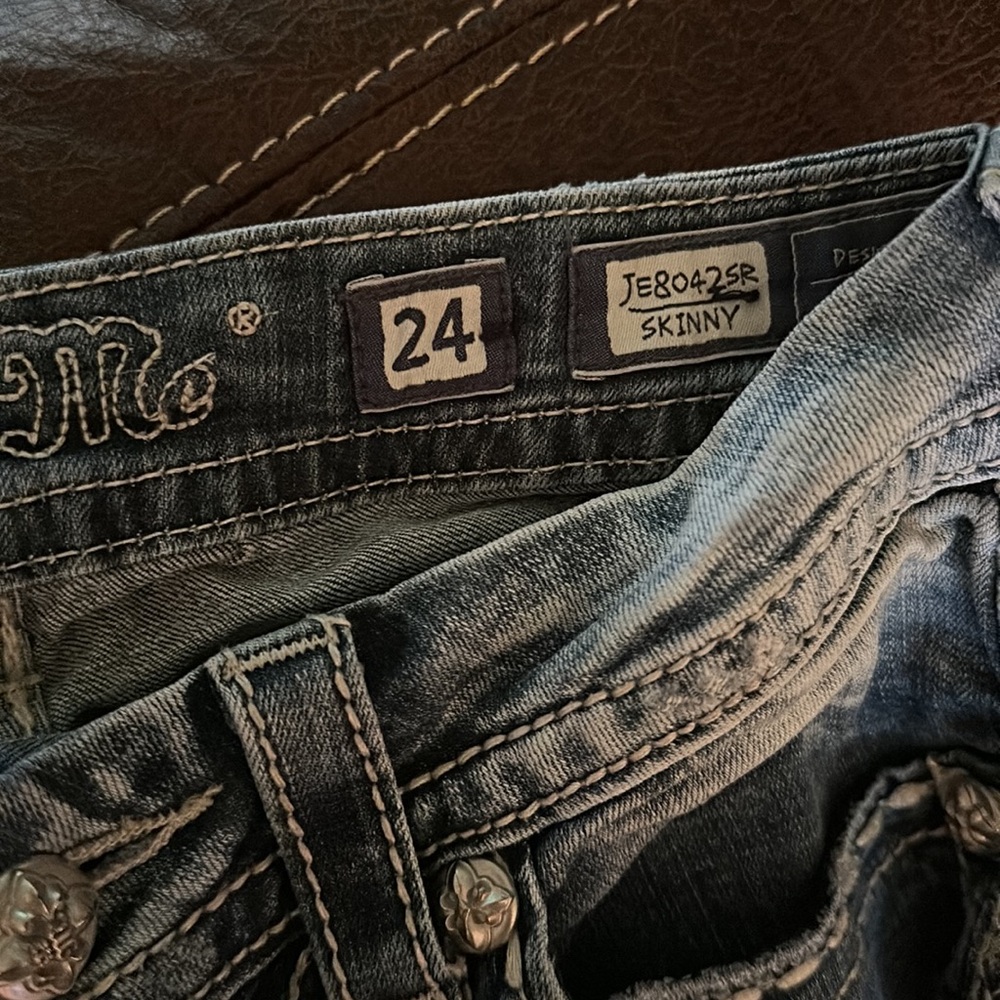 Miss Me Jeans - Picture 3 of 5